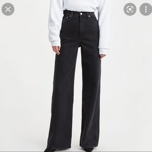 Ribcage wide leg levi denim